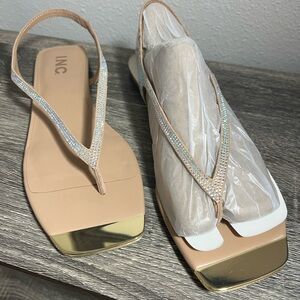 NWT INC International Concepts Pascaf AB Bling Sandals with Gold Tips